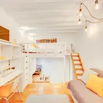 Studio atypique proche Canal Saint Martin