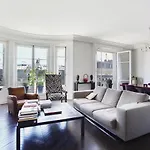 Outstanding 2 bedrooms with a terrific Eiffel Tower view