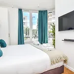 Charming And Cosy Flat Next To The Eiffel Tower