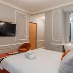 The Orange Haussmann