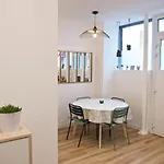 Charming Parisian Apartment With Air Conditioning - Climatisation & 2 Bedrooms - Batignolles Paris