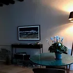 Hostnfly Apartments - Beautiful Renovated Apt In The Maraispompidou