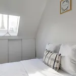 Delightful Studio With Eiffet Tower View Close To Champs Elysee Avenue & Alma Bridge