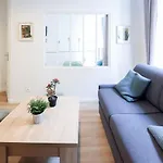 Green Apartment Near Montmartre And Opera