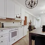 Pick A Flat\'S Apartment In Le Marais - Rue Saint Martin