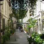 Cité Pilleux - Charming Studio in a flowery pedestrian lane