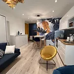 The Palm Central Paris - Comfort And Air Conditioning In The 9Th