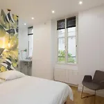 Architect S Designer Studio Walking Distance To The Eiffel Tower