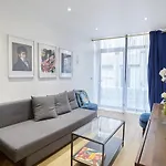 Spacieux Studio Centre de Paris (Ponceau)