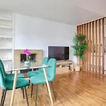 3 Bedrooms Le Marais Beauregard
