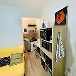 Appartement En Plein Coeur Du 10Eme Et Proche De Plusieurs Gares