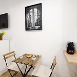 Great Studio Near The Eiffel Tower