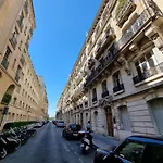 Splendide appartement, chic, elegant et calme.