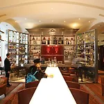 Hôtel Le Royal Monceau Raffles Paris