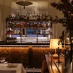 Carlton\'S Hôtel