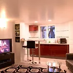 Beau studio meublé 2min du Moulin Rouge