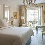 Four Seasons Hotel George V Paris