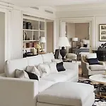 Four Seasons Hotel George V Paris
