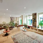 Louisa Hotel Paris
