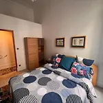 Luxury Apartment Champs-Elysees - Hala Paris