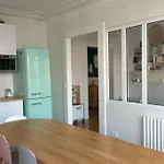 Superbe appartement haussmanien. 3 chambres.