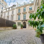 Beautiful studio - Champs Elysées