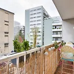 Bright Apartment For 4 With Balcony