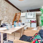 Luxurious 2 Bedrooms Louvre Moulins Free Netflix
