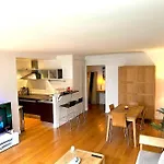 Champs Elysees-Belle Terrasse, Luxueux Appartement