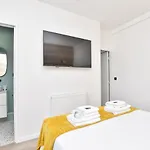 Cosy Bedroom - Tour Eiffel Champs De Mars
