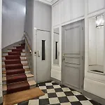 Apartment Notre Dame De Paris By Studio Prestige