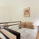 Beautiful Apartment 2P - Rue De L\'Universite Pont De L\'Alma