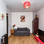Charming 40M In The Heart Of Paris