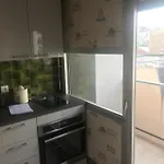 Studio 1000M Tour Effeil