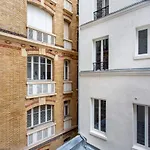 Cozy Studio In The Heart Of Paris