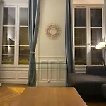 Spacious Apartment Next To Place Vendome