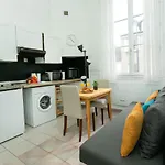 Parmentier - Oberkampf City Apartment