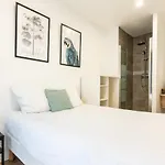 Nice And Warm Flat For Four Or Six People In Paris City Center