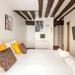 Sweety Home In Center Of Paris