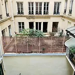 Studio Retro Marais- Paris Center