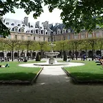 Studio Retro Marais- Paris Center
