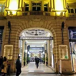 Appartement Cosy Sur Les Champs-Elysees Renoved