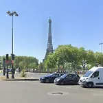 Av Montaigne Champs Elysee Paris