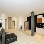 Appartement Familial Proche Des Commerces - 8P