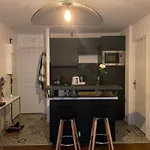 42M Close To Montmartre