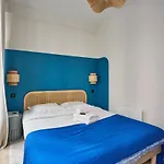 Duplex Center Of Paris By Studio Prestige