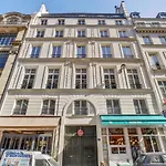 Well Decorated One Bedroom Aprtment In Heat Of Paris, Short Walk To Palais Garnier ,