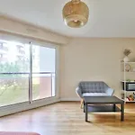 Nice Accommodation For 2 People In La Villette