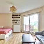 Nice Accommodation For 2 People In La Villette