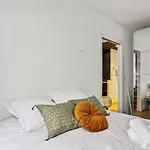 Champs De Mars - Rue Cler City Apartment